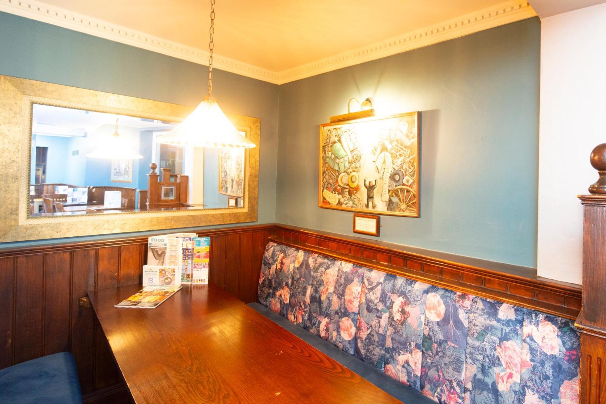 The Shrewsbury Hotel Wetherspoon Ngoại thất bức ảnh