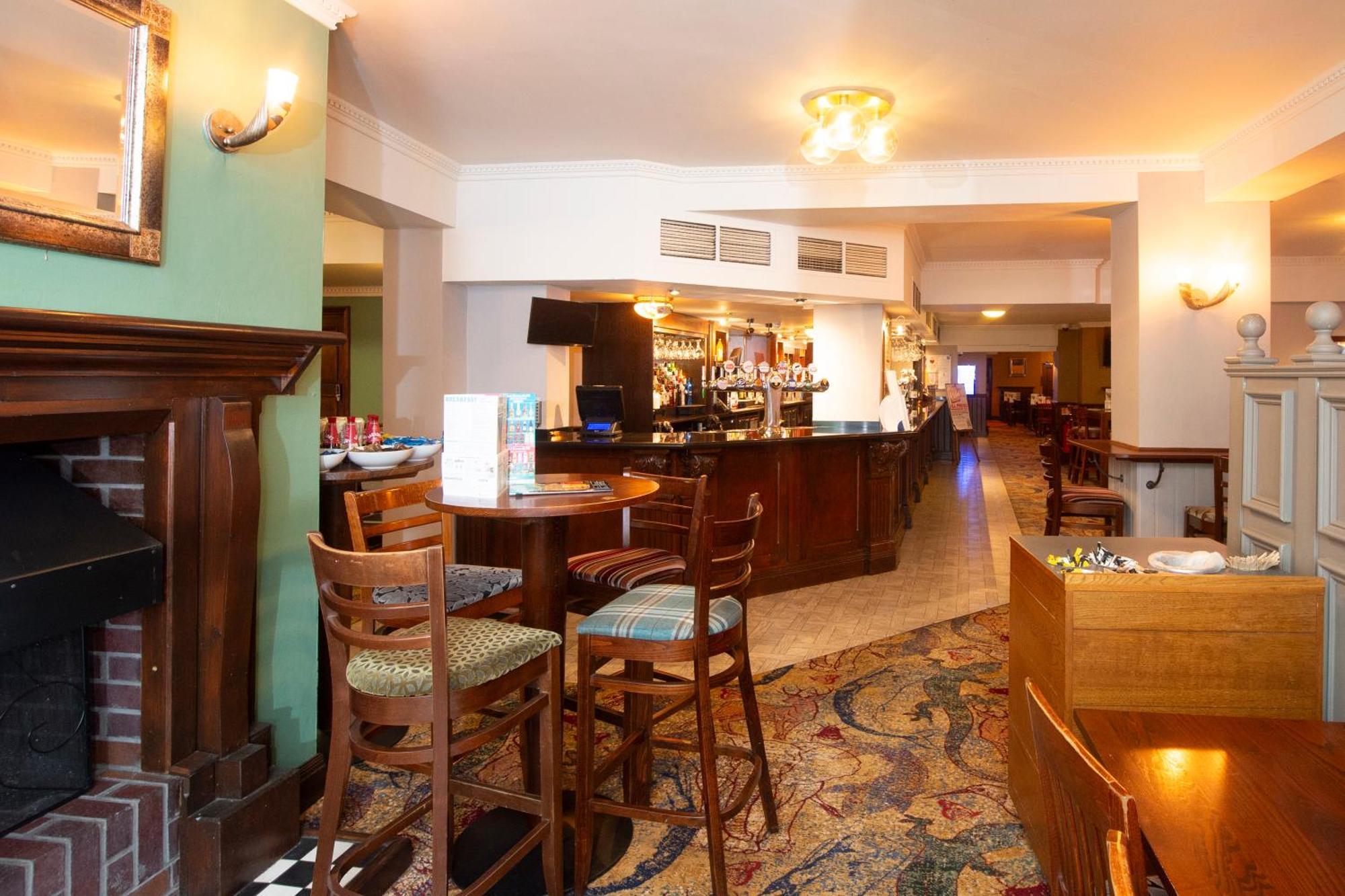 The Shrewsbury Hotel Wetherspoon Ngoại thất bức ảnh