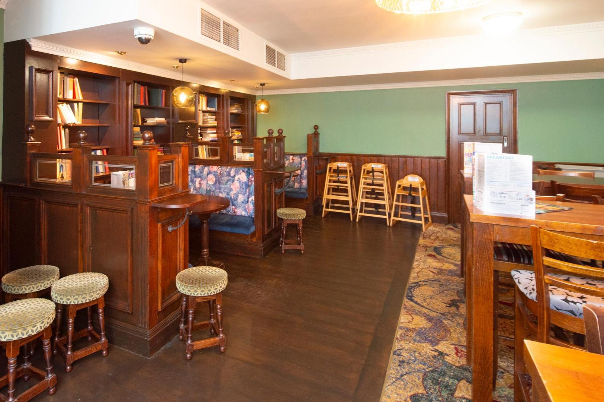 The Shrewsbury Hotel Wetherspoon Ngoại thất bức ảnh