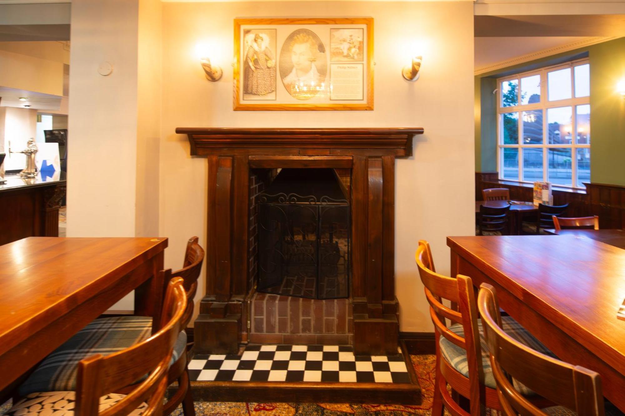 The Shrewsbury Hotel Wetherspoon Ngoại thất bức ảnh