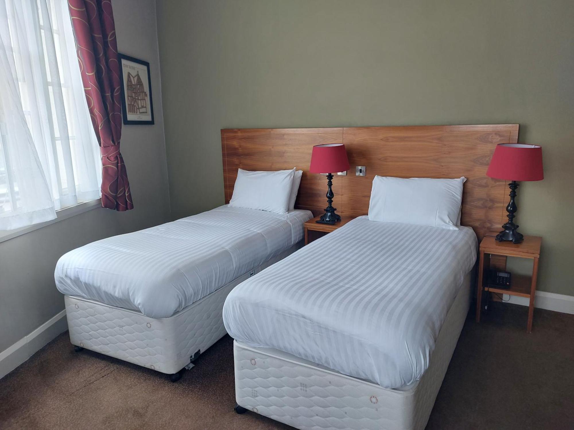 The Shrewsbury Hotel Wetherspoon Ngoại thất bức ảnh