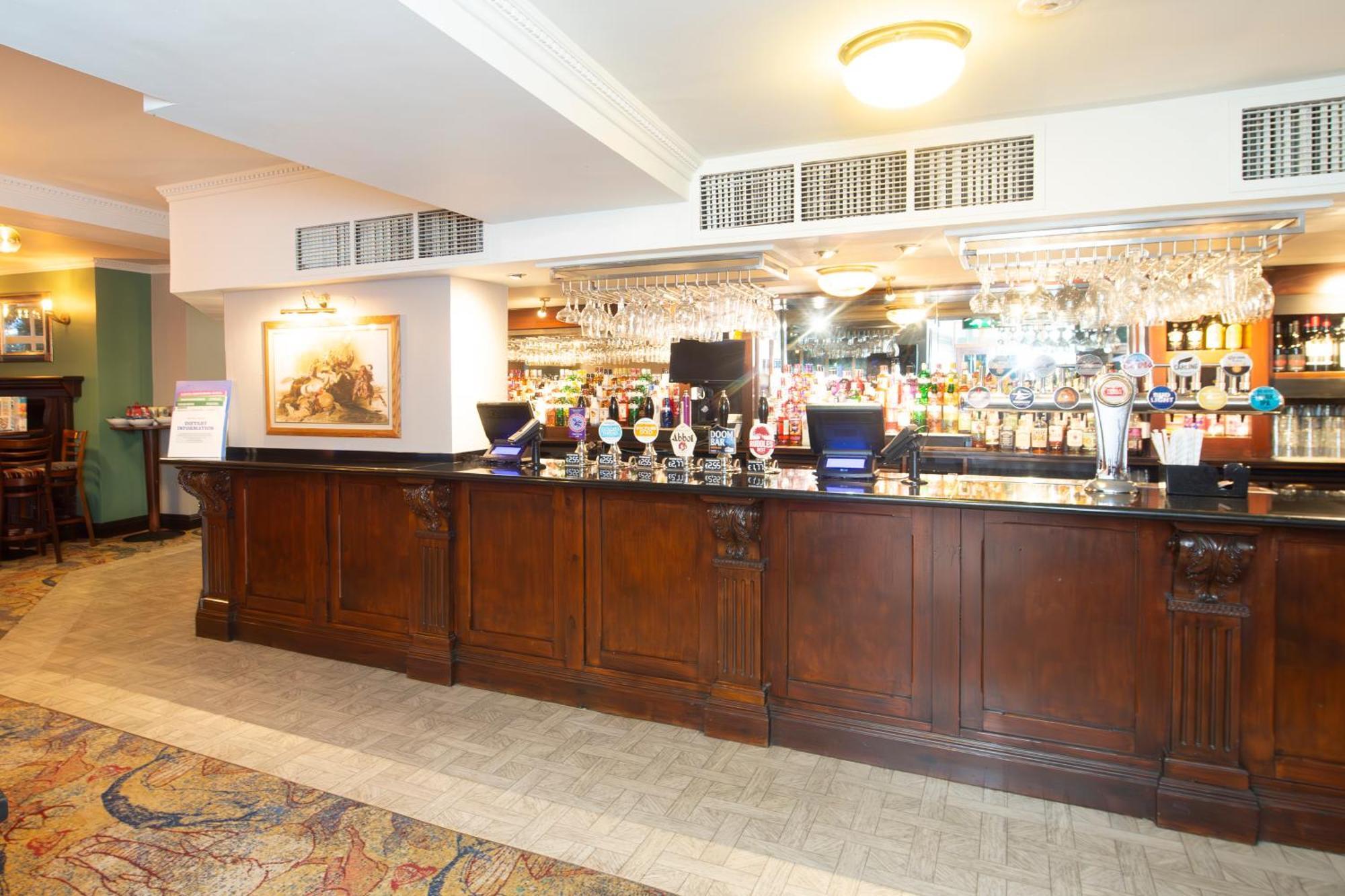 The Shrewsbury Hotel Wetherspoon Ngoại thất bức ảnh