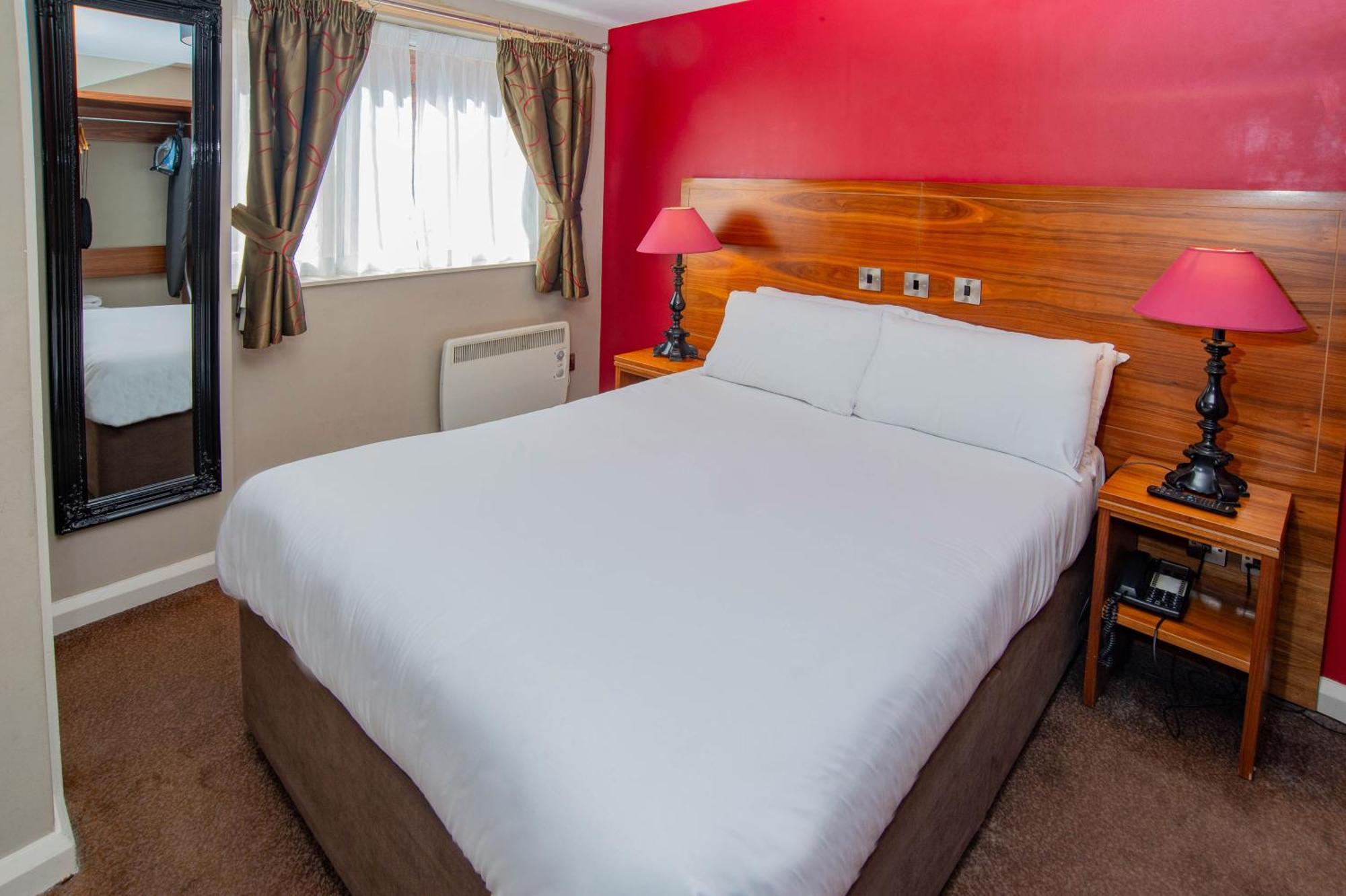 The Shrewsbury Hotel Wetherspoon Ngoại thất bức ảnh